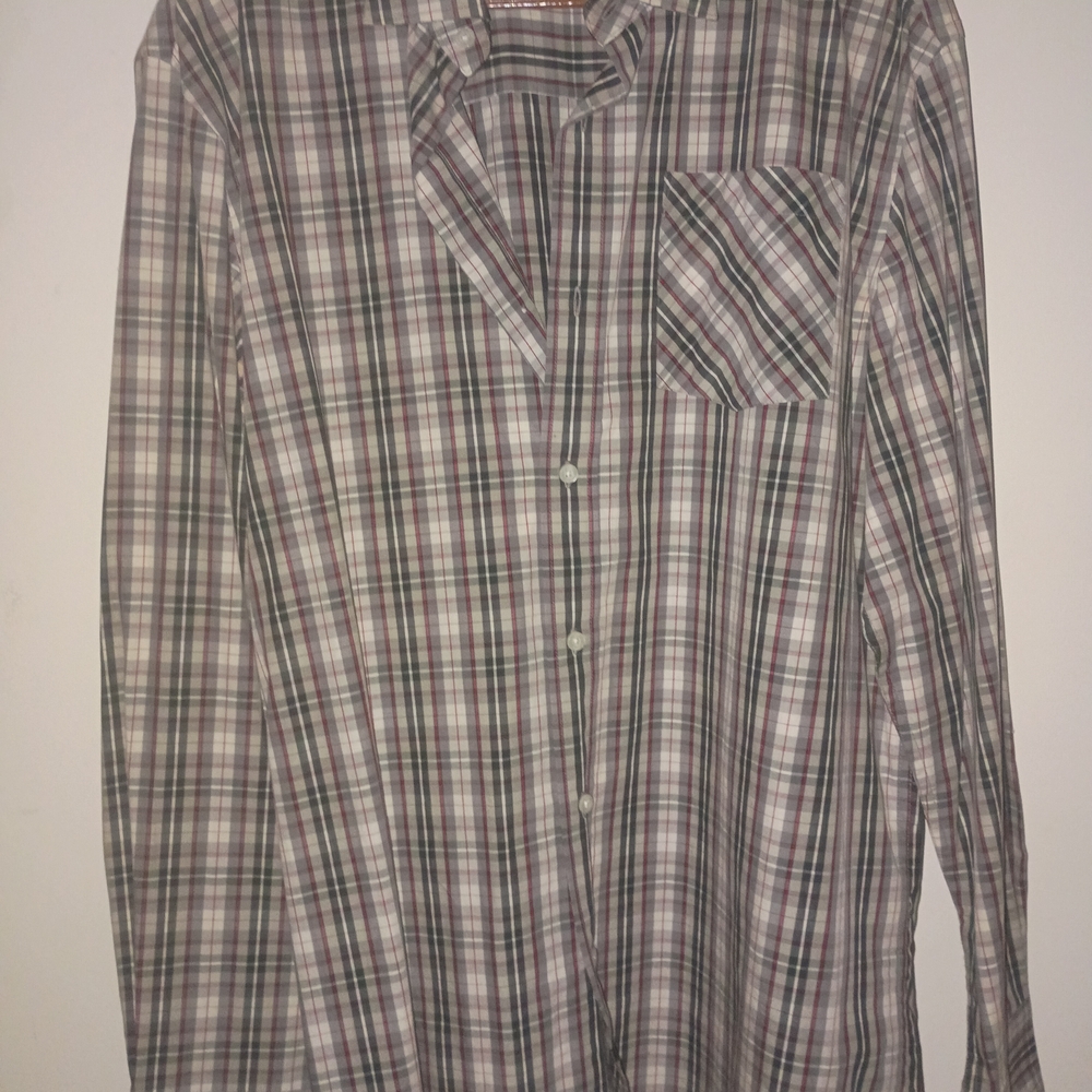 Men's Plaid Button-Up Shirt